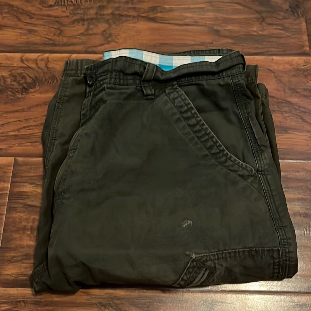 Y2K Nike SB Green Distressed Shorts 2000’s Casual